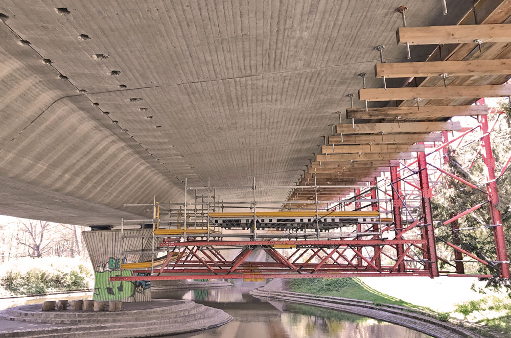 Bauen Im Bestand im Ingenieurbau, Strassenbrücke über einen Fluss, inkl. Bauwerksuntersuchung, Nachrechnung und Instandsetzungsplanung